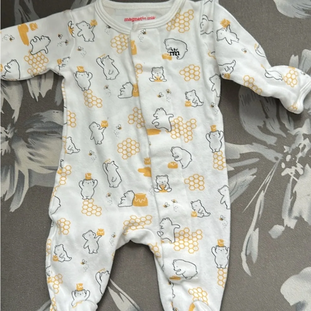 Magnetic Me White Footie with Yellow Honeybear Print